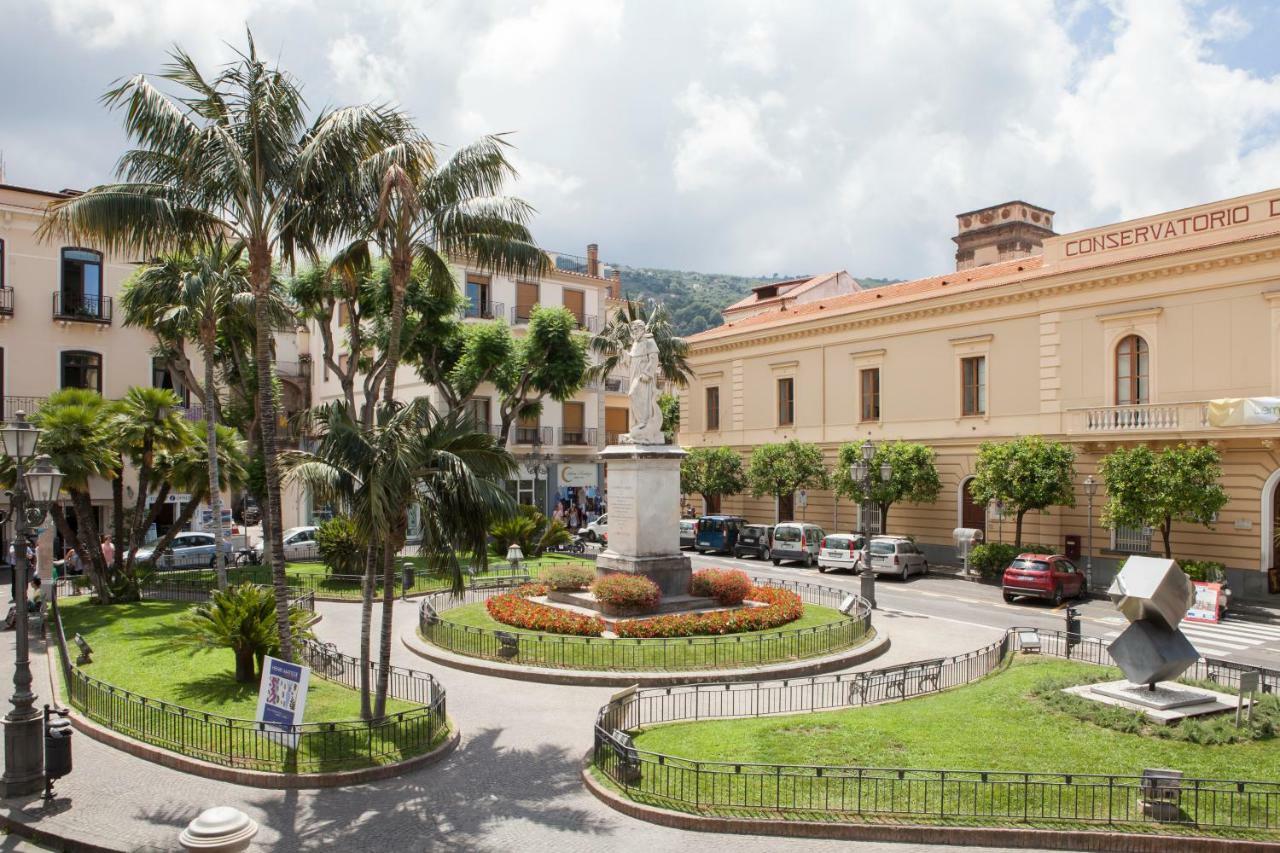 Villa Elisa Holiday Home Sorrento Exteriör bild